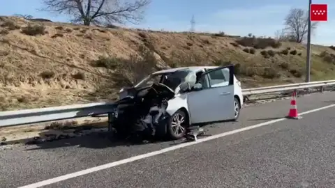 Muere un hombre de 32 años tras quedarse sin gasolina y ser embestido por otro turismo en Madrid Muere un hombre de 32 años tras quedarse sin gasolina y ser embestido por otro turismo en Madrid
