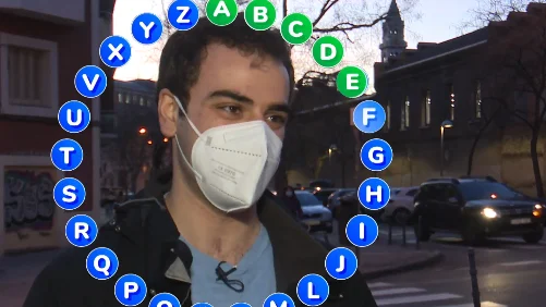 Pablo D&iacute;az, el concursante m&aacute;s longevo de Pasapalabra, nos muestra su casa y nos ense&ntilde;a c&oacute;mo se prepara