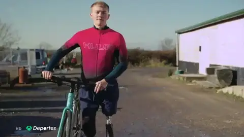 La lección de vida de Billy Monger: de sufrir la amputación de dos piernas a recorrer 225 km en 4 días La lección de vida de Billy Monger: de sufrir la amputación de dos piernas a recorrer 225 km en 4 días