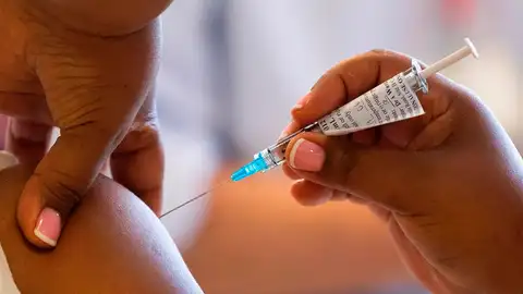 La vacuna monodosis contra el coronavirus de Johnson & Johnson, muy cerca de su aprobación definitiva La vacuna monodosis contra el coronavirus de Johnson & Johnson, muy cerca de su aprobación definitiva