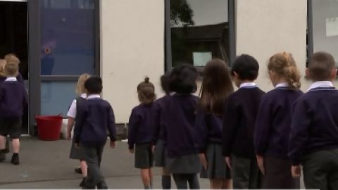 Reino Unido dar&aacute; test de ant&iacute;genos gratis cada semana para los hogares con ni&ntilde;os