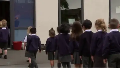 Reino Unido dará test de antígenos gratis cada semana para los hogares con niños Reino Unido dará test de antígenos gratis cada semana para los hogares con niños