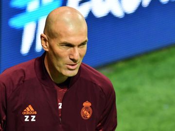 Zidane se cansa de las preguntas sobre Sergio Ramos: "Siempre lo mismo, es impresionante macho"