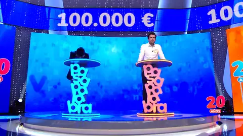 ¡Máxima tensión en un duelo histórico! Orestes y Rafa se juegan 100.000 euros y el derecho de volver como concursantes a ‘Pasapalabra’ Especial 20 aniversario de 'Pasapalabra'