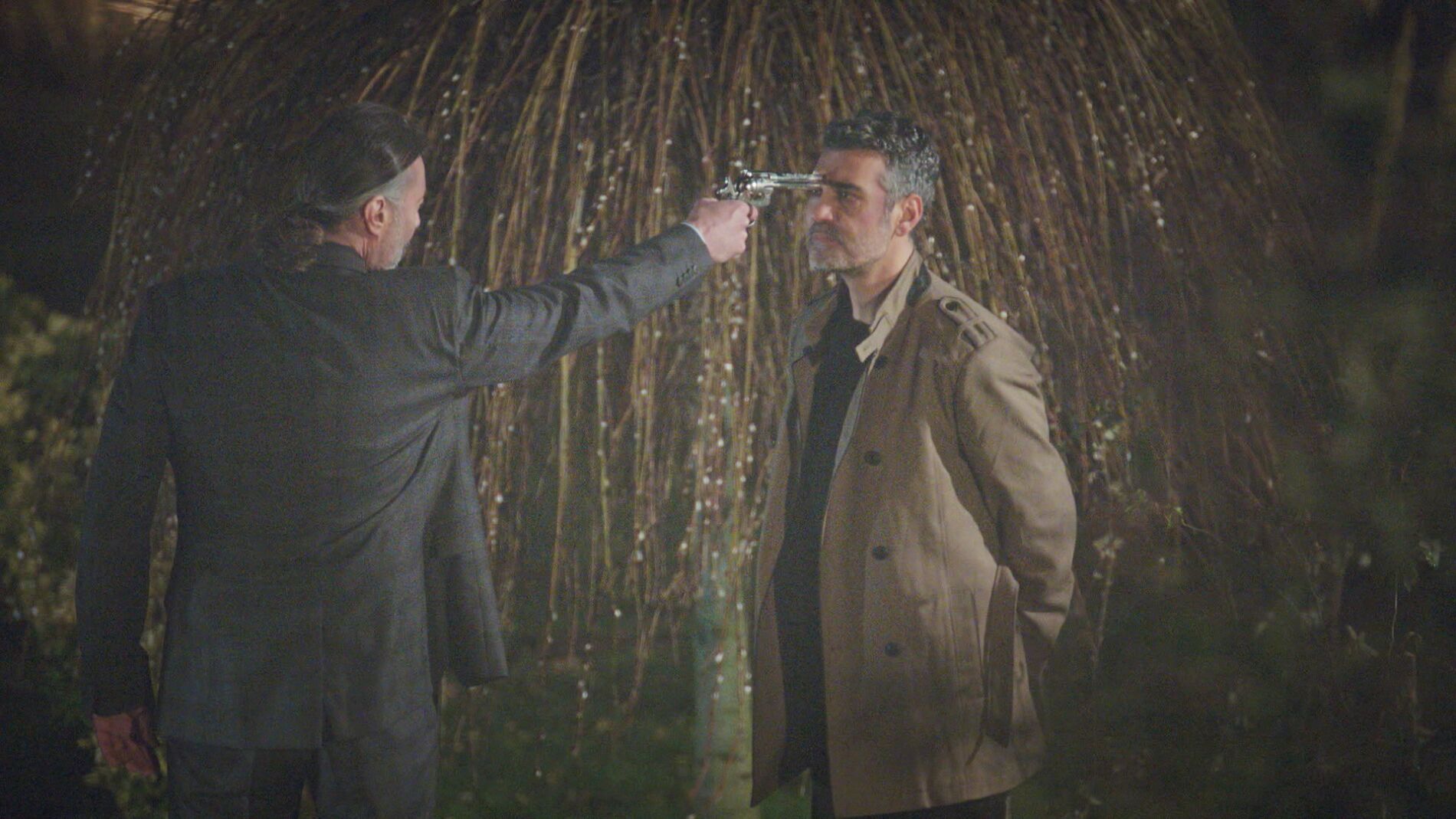 Nezir amenaza a Sarp con una venganza peor que la muerte