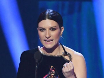 La cantante Laura Pausini en los Grammy