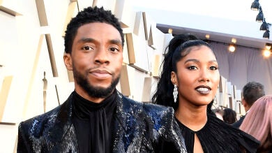 Las emocionadas palabras de la viuda de Chadwick Boseman tras recibir su Globo de Oro póstumo como Mejor Actor de Drama 