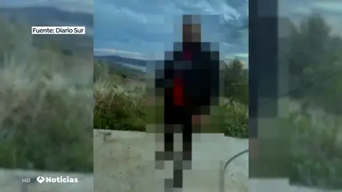 Los 'selfies' de los asistentes a una fiesta ilegal de Málaga revelan la ubicación Los 'selfies' de los asistentes a una fiesta ilegal de Málaga revelan la ubicación