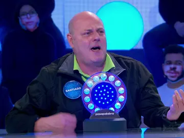 Santiago Urrialde clava a Miguel Ríos en ‘Santa Lucía’ “¡Lo queremos en ‘Tu cara me suena 9’!” Santiago Urrialde clava a Miguel Ríos en ‘Santa Lucía’ “¡Lo queremos en ‘Tu cara me suena 9’!”