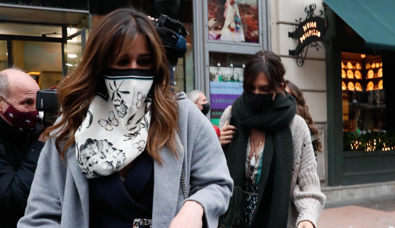 Sara Carbonero celebra su recuperación comiendo con Iker Casillas e Isabel Jiménez