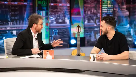 La devoción de C. Tangana por el arte de Andrés Calamaro: "Me gusta que se haya mantenido loco" La devoción de C. Tangana por el arte de Andrés Calamaro: "Me gusta que se haya mantenido loco"