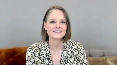 Jodie Foster en los Globos de Oro 2021 Jodie Foster en los Globos de Oro 2021