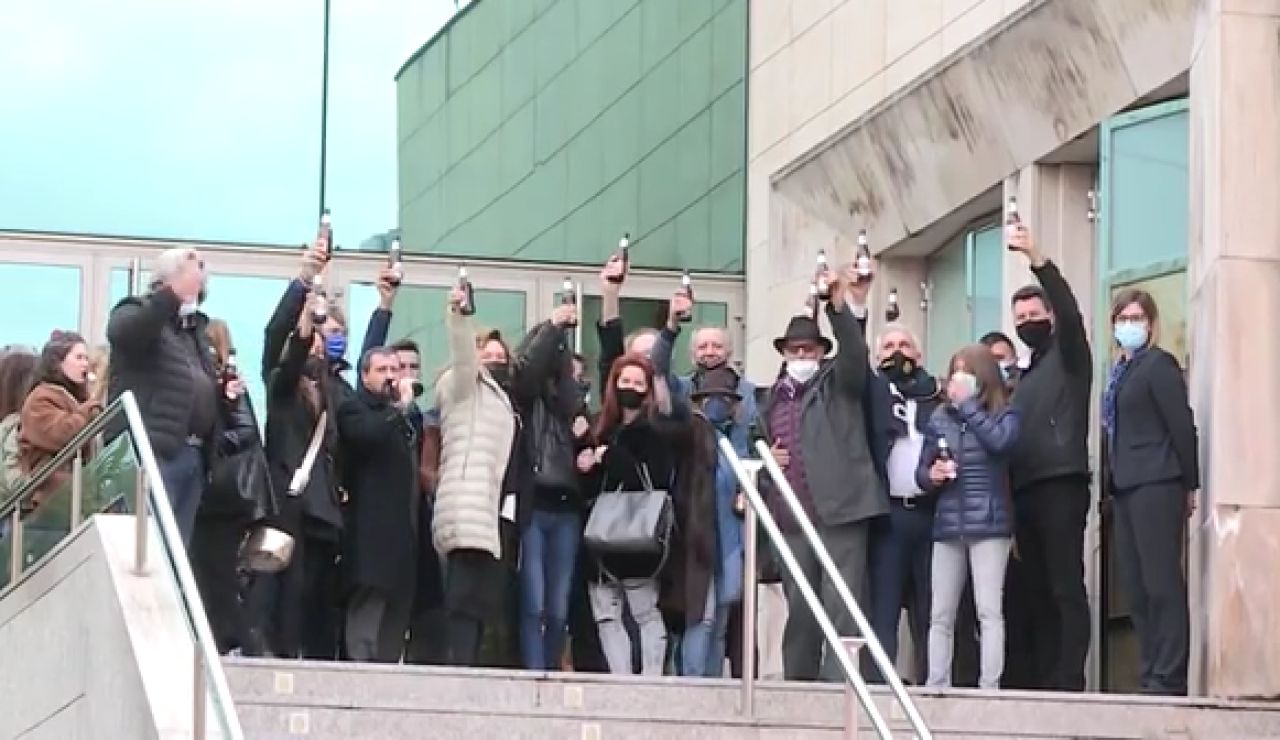 Brindis de despedida a Quique San Francisco