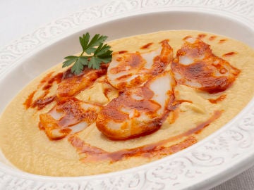 Karlos Arguiñano: crema de garbanzos con bacalao para "disfrutar cocinando y comiendo"