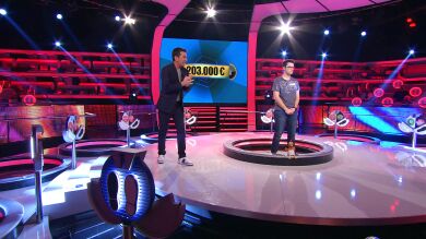 ¡Ángel juega para ganar 203.000 euros! Duelo Final de récord en la historia de ‘¡Ahora caigo!’