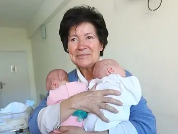 Mauricia Ibáñez, madre de dos mellizos a los 64 años. Mauricia Ibáñez, madre de dos mellizos a los 64 años.