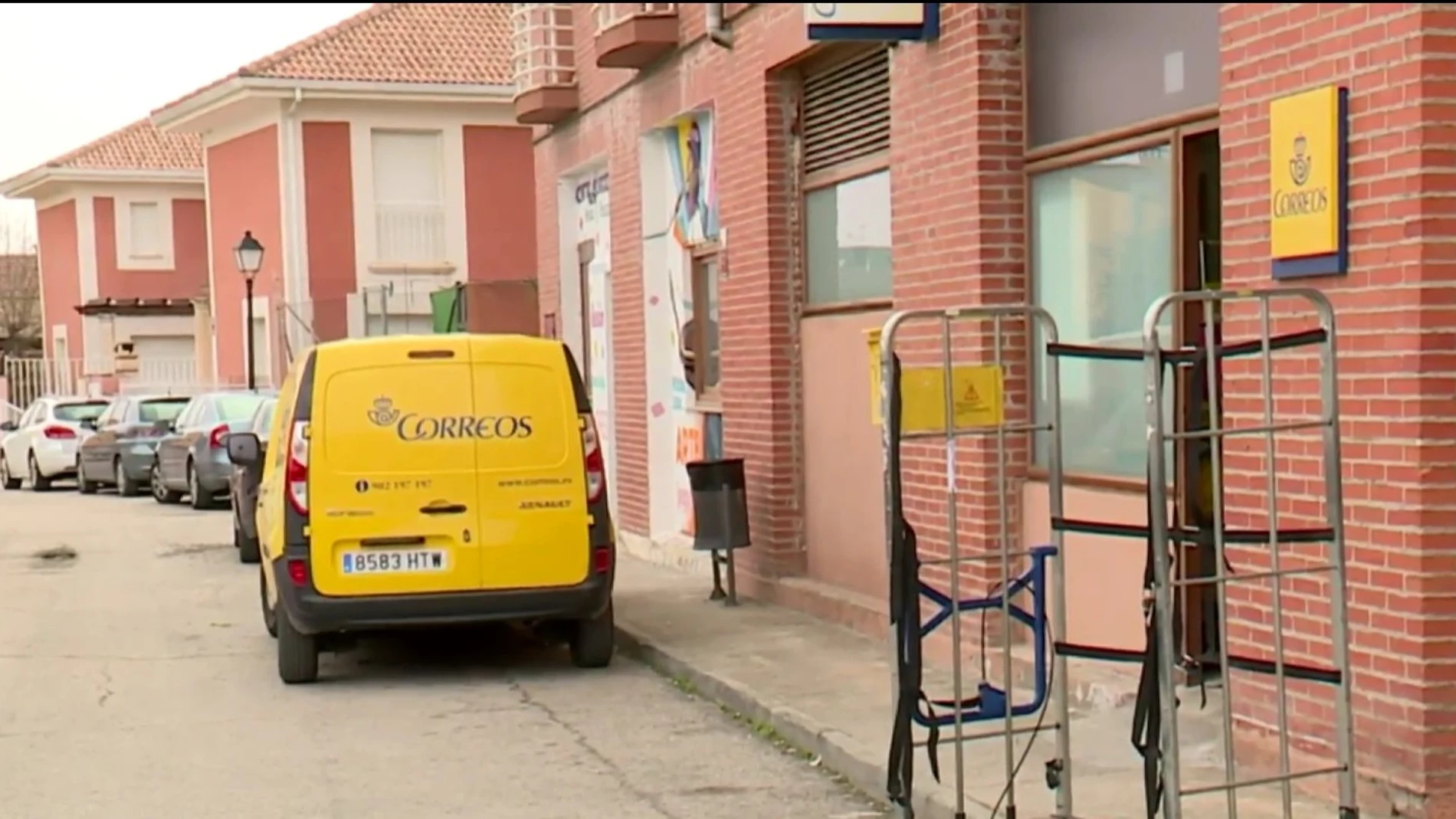 Oficina de Correos en Guadalix de la Sierra. Oficina de Correos en Guadalix de la Sierra.
