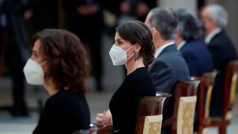La reina Letizia en la entrega de premios La reina Letizia en la entrega de premios