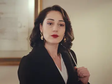 Kismet comienza a investigar sobre Bahar tras conseguir la confianza de Arif Kismet comienza a investigar sobre Bahar tras conseguir la confianza de Arif