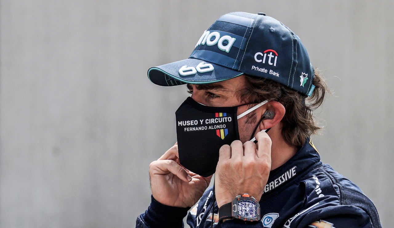 Fernando Alonso lanza un aviso: "Soy un piloto más completo que hace dos años"