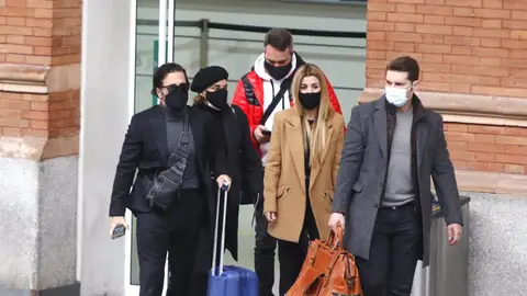 Bustamante, Chenoa, Natalia y Manu Tenorio rumbo a Barcelona Bustamante, Chenoa, Natalia y Manu Tenorio rumbo a Barcelona