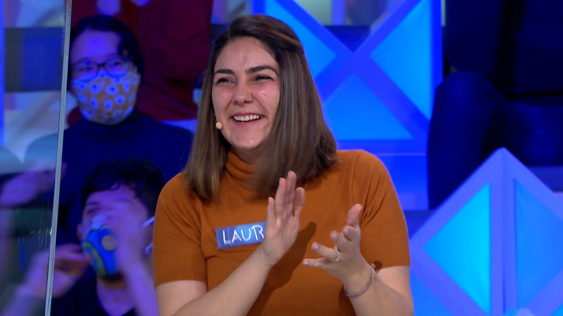 Laura se desmarca en ‘La ruleta de la suerte’: ¡Borda un panel y acumula 2.300€! Laura se desmarca en ‘La ruleta de la suerte’: ¡Borda un panel y acumula 2.300€!