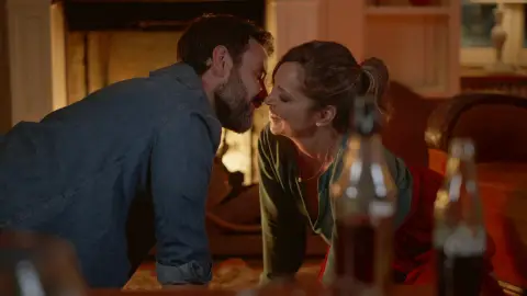 El picante juego entre parejas que despierta las alarmas de Rebeca El picante juego entre parejas que despierta las alarmas de Rebeca