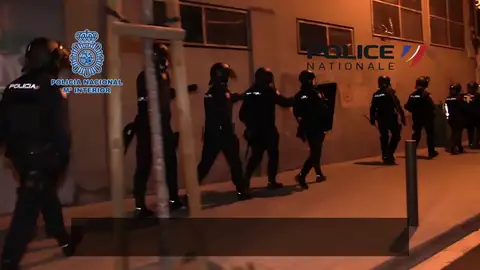 La Policía Nacional localiza un 'call-center' en España que gestionaba citas para prostituir a mujeres La Policía Nacional localiza un 'call-center' en España que gestionaba citas para prostituir a mujeres