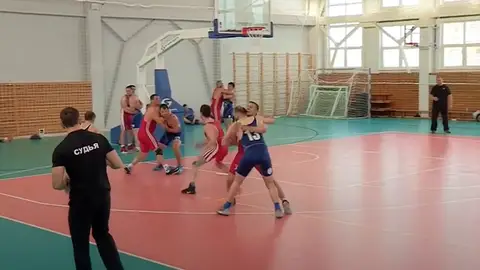 Regball, el deporte ruso que mezcla lucha grecorromana con baloncesto y que practica hasta Khabib Nurmagomédov Regball, el deporte ruso que mezcla lucha grecorromana con baloncesto y que practica hasta Khabib Nurmagomédov