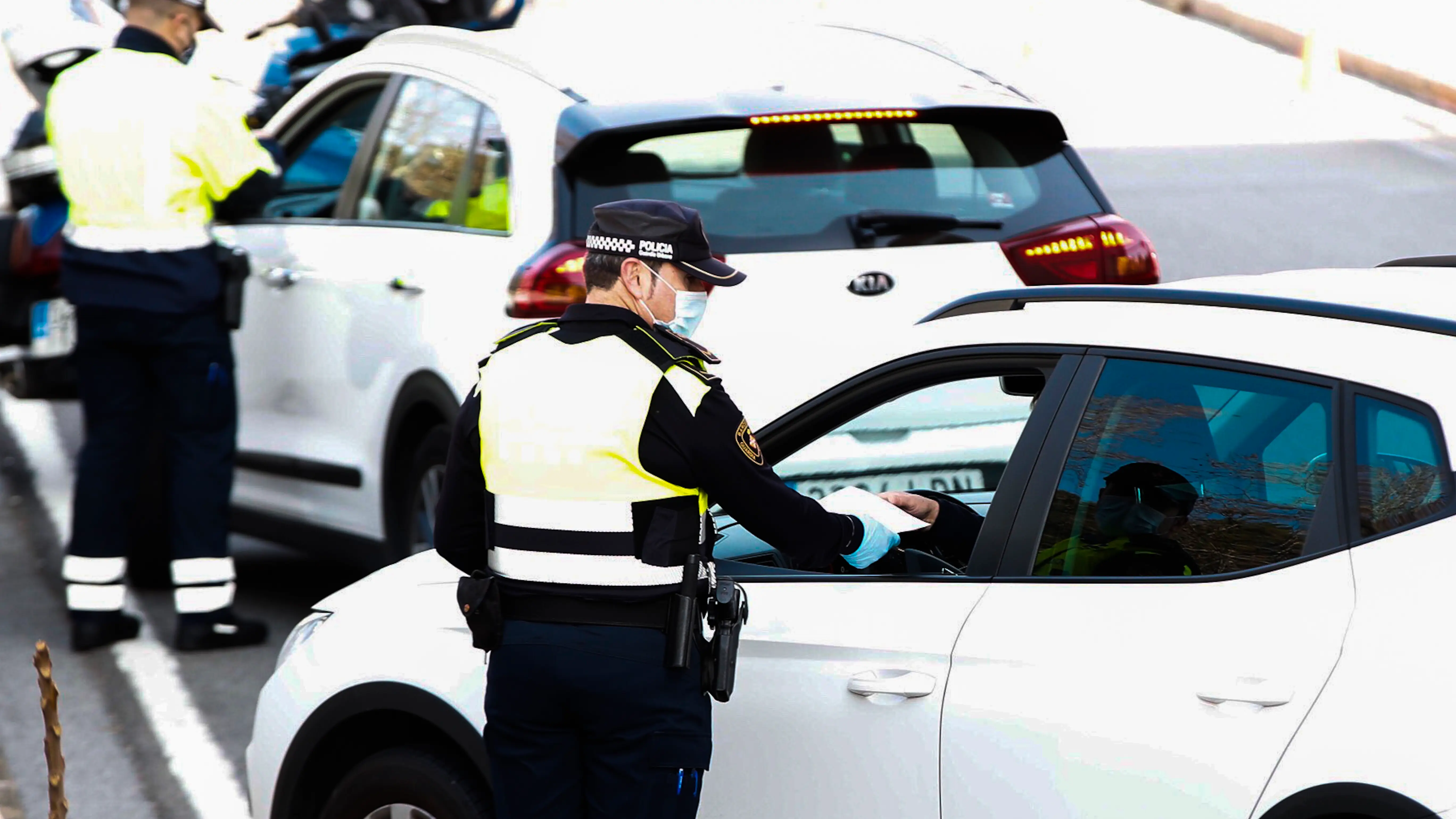 Andalucía anuncia nuevas restricciones tras las medidas Semana Santa y evitar una cuarta ola Control policía