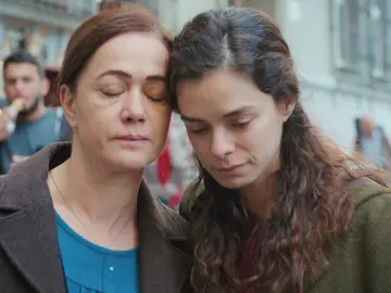 Bahar aclara a Hatice su ruptura con Arif: ¿Ha elegido a Sarp? Bahar aclara a Hatice su ruptura con Arif: ¿Ha elegido a Sarp?