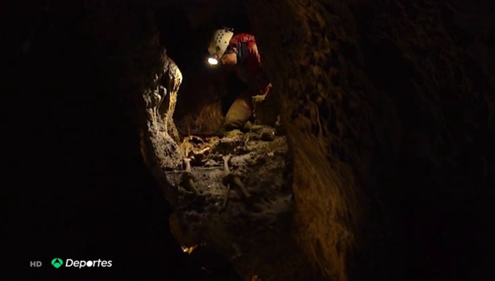 Un grupo de espeleólogos, clave para sacar al hombre de Loizu de la cueva del valle de Erro