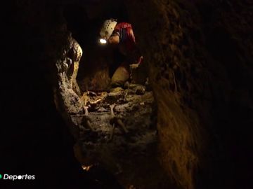 Un grupo de espeleólogos, clave para sacar al hombre de Loizu de la cueva del valle de Erro