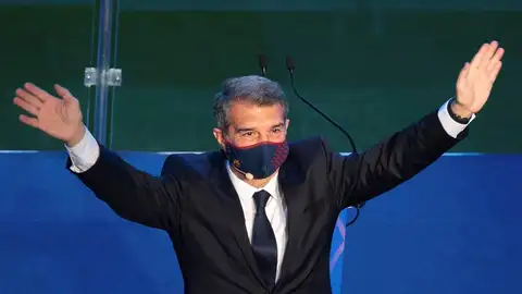 El mensaje de Laporta a Messi en su investidura como presidente del Barcelona: "Haré todo lo posible para que se quede" El mensaje de Laporta a Messi en su investidura como presidente del Barcelona: "Haré todo lo posible para que se quede"
