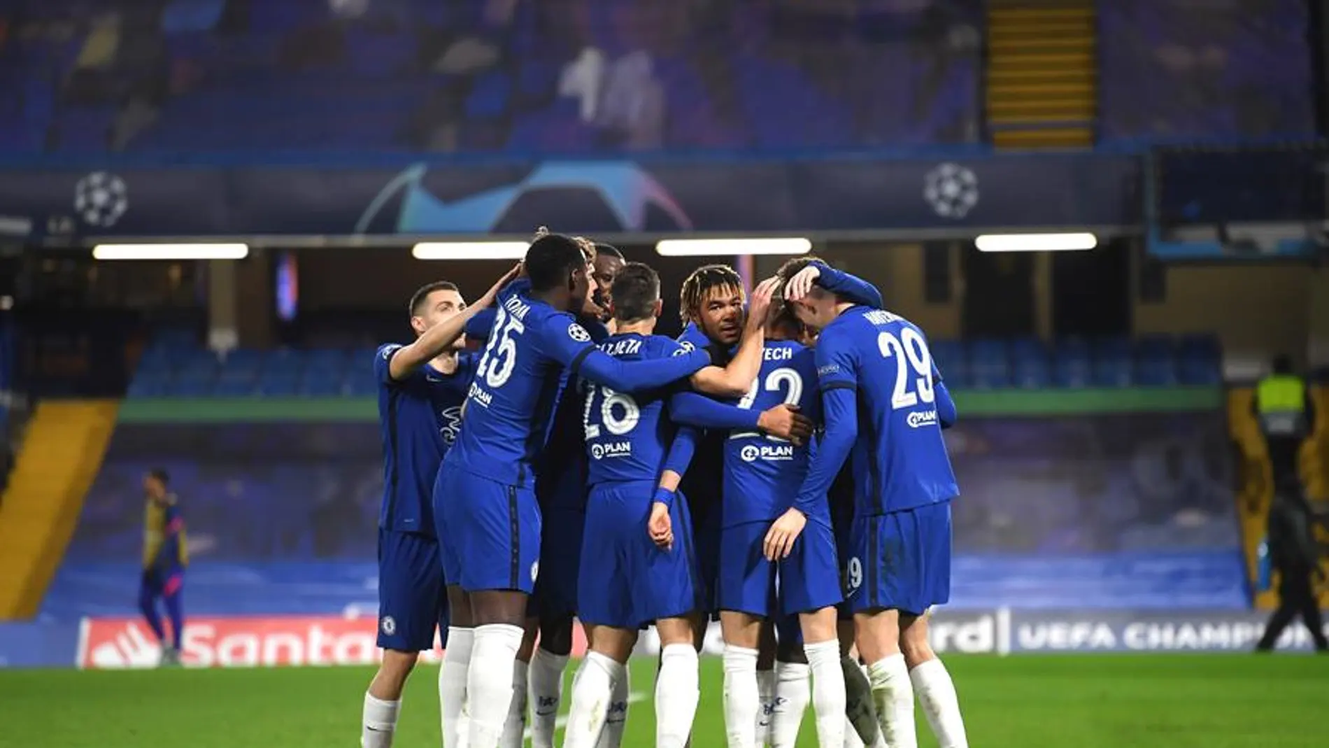 Un Atlético de Madrid impotente vuelve a caer ante el Chelsea y queda eliminado de la Champions League Un Atlético de Madrid impotente vuelve a caer ante el Chelsea y queda eliminado de la Champions League