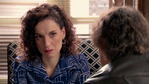 Estefanía se desahoga con Galán tras conocer el pasado de Abel