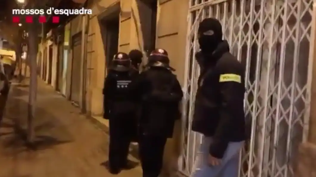 MOSSOS D&acute;ESQUADRA