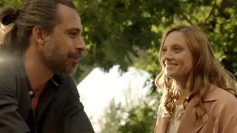 Lucas y Sara (Hugo Silva y Michelle Jenner), 10 años después en 'Los hombres de Paco' Lucas y Sara (Hugo Silva y Michelle Jenner), 10 años después en 'Los hombres de Paco'