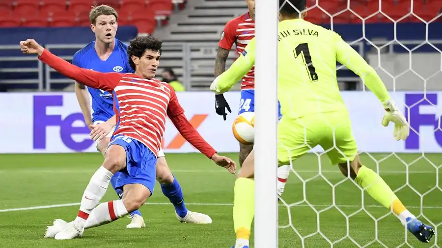 El Granada sigue haciendo historia y pasa a cuartos de la Europa League pese a perder ante el Molde El Granada sigue haciendo historia y pasa a cuartos de la Europa League pese a perder ante el Molde