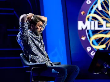 ¡Qué tensión! La lucha contrarreloj de Antonio Garrido por los 30.000 euros en ‘¿Quién quiere ser millonario?’ ¡Qué tensión! La lucha contrarreloj de Antonio Garrido por los 30.000 euros en ‘¿Quién quiere ser millonario?’