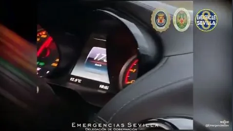 Identifican a una joven por exceder el límite de velocidad en Sevilla porque subió el vídeo a redes sociales Identifican a una joven por exceder el límite de velocidad en Sevilla porque subió el vídeo a redes sociales