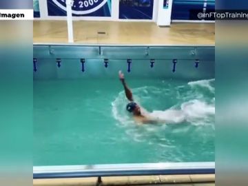 Nadadores españoles entrenan en un canal de flujo hidro-dinámico de cara a los Juegos de Tokio