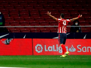 Suárez celebra el gol contra el Alavés