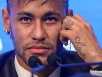 Suplantan la identidad de Neymar en Tinder: "Que me represente bien"