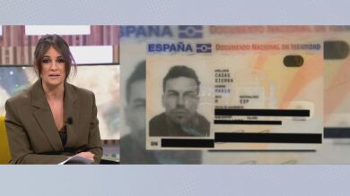 Una joven encuentra la cartera extraviada de Mario Casas y publica su DNI en redes sociales