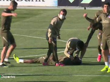 Dembélé se desmaya durante el entrenamiento del Atlético de Madrid