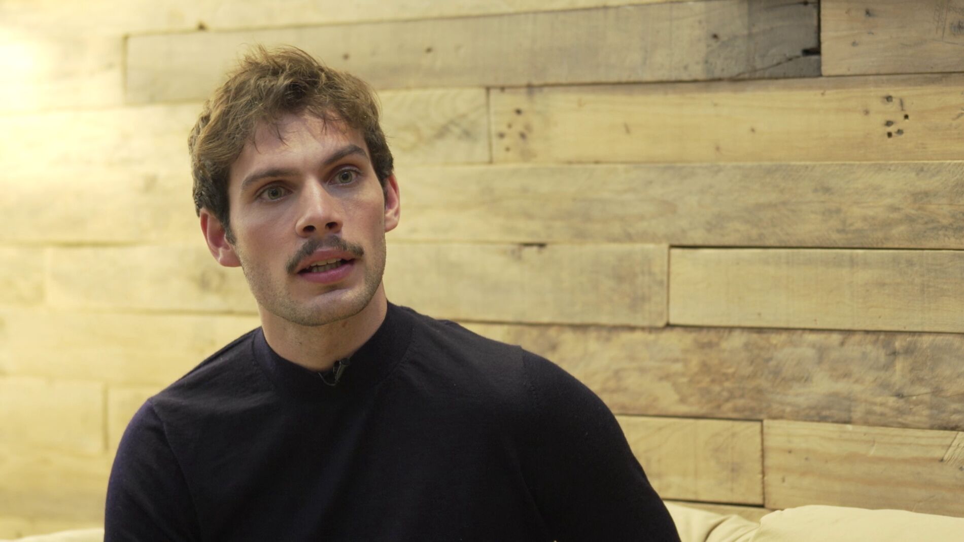 Pol Hermoso da vida al personaje de Rub&eacute;n Entrerr&iacute;os en &lsquo;Alba&rsquo;: &ldquo;Los Entrerr&iacute;os viven en un mundo que no es real&rdquo;