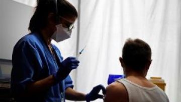 Pfizer anuncia un ensayo de un tratamiento oral contra el coronavirus
