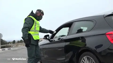Andalucía mantiene el cierre de sus municipios y adelanta el toque de queda durante Semana Santa Andalucía mantiene el cierre de sus municipios y adelanta el toque de queda durante Semana Santa