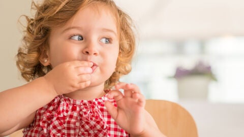 Bebé comiendo